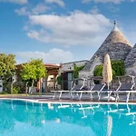 Trulli Ericla Luxury فيلة كاستيلانا غروتي