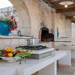 Trulli Ericla Luxury فيلة *