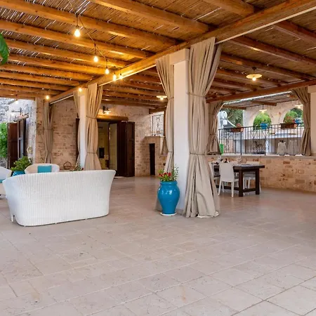 Trulli Ericla Luxury Villa